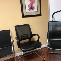 Masrour Chiropractic - Waiting area