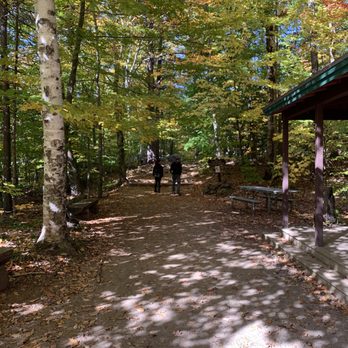 Monadnock State Park - Starting the hike - Hiking Near Me - Jaffrey, New Hampshire