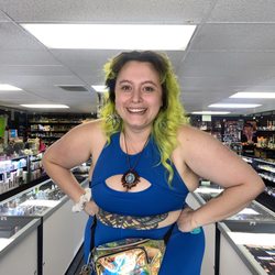 Super Smoke Shop - Lizzy is so knowledgeable on all the products. She recommends the best vapes and she's always is happy to see me!