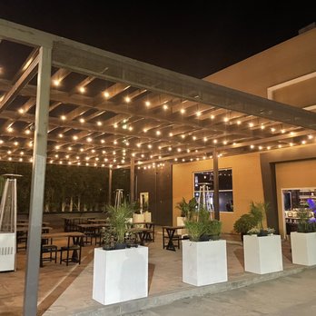 Fountain LA - Outdoor patio - Lounges Near Me - Los Angeles, California