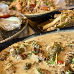 Bluewave Seafood - Snails in coconut sauce (óc len xào dừa)