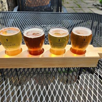 Brewers Blackbird Kitchen & Brewery - Flight: Pilsener, Bitter, West Coast Pale Ale, IPA (l to r) - Brewpubs Near Me - Ancaster, Ontario Brewers Blackbird Kitchen & Brewery - Flight: Pilsener, Bitter, West Coast Pale Ale, IPA (l to r) - Brewpubs Near Me - Ancaster, Ontario