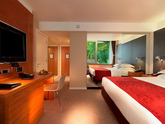 Royal Garden Hotel by null