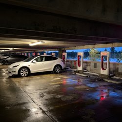 Stateline Tesla Supercharger - Tesla superchargers