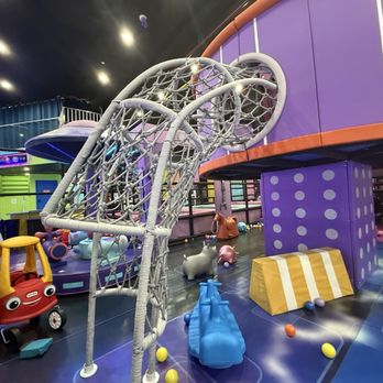 Space House - Trampoline Parks Near Me - Brooklyn, New York Space House - Trampoline Parks Near Me - Brooklyn, New York
