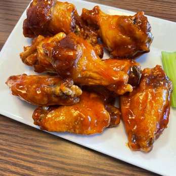 Tavern 42 - Wings (mango jalapeño) - Bars Near Me - Clayton, North Carolina