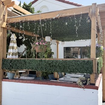 Loli Farms - Outside patio - Peruvian Near Me - Pasadena, California Loli Farms - Outside patio - Peruvian Near Me - Pasadena, California
