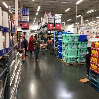 BJ's Wholesale Club - Lines lines lines - Wholesale Stores Near Me - Brooklyn, New York