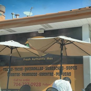 Las Meras Tortas - outdoor seating - Mexican Near Me - Huntersville, North Carolina Las Meras Tortas - outdoor seating - Mexican Near Me - Huntersville, North Carolina