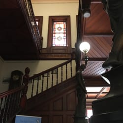 Paringa Hall - Beautiful stairwell