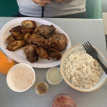 Peruvian Flavors - 1/2 rotisserie chicken with rice and plantains and 2 sauces - Peruvian Near Me - Hurricane, Utah Peruvian Flavors - 1/2 rotisserie chicken with rice and plantains and 2 sauces - Peruvian Near Me - Hurricane, Utah