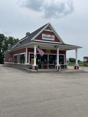 Gianelli's Drive Thru by null