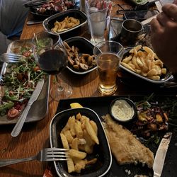 Jack Meades Pub - What isn't on our table to eat?