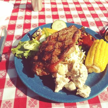 320 Guest Ranch - Steak dinner at the Cowboy BBQ - Guest Houses Near Me - Gallatin Gateway, Montana
