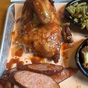 Outlaw's Barbecue - Sausage link and Half Chicken - Barbeque Near Me - Alexandria, Louisiana