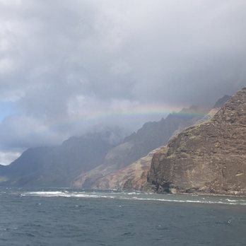 Capt Andy's - Rainbow over Na Pali coast - Boat Tours Near Me - Ele'ele, Hawaii