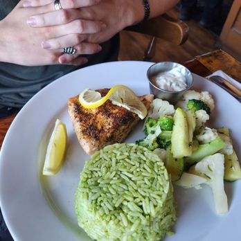 Moby Dick Restaurant - American Near Me - Santa Barbara, California