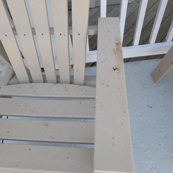 Twiddy - bird poop on deck chairs - Vacation Rentals Near Me - Duck, North Carolina Twiddy - bird poop on deck chairs - Vacation Rentals Near Me - Duck, North Carolina