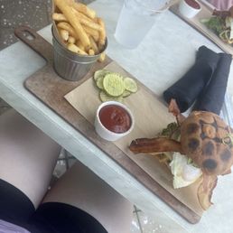 Nooner burger Nooner burger