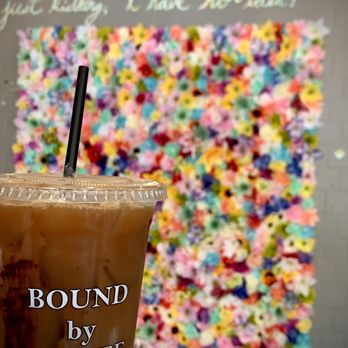 Latte Love Coffee House - Candy Bar Iced Coffee - Coffee & Tea Near Me - Cranston, Rhode Island