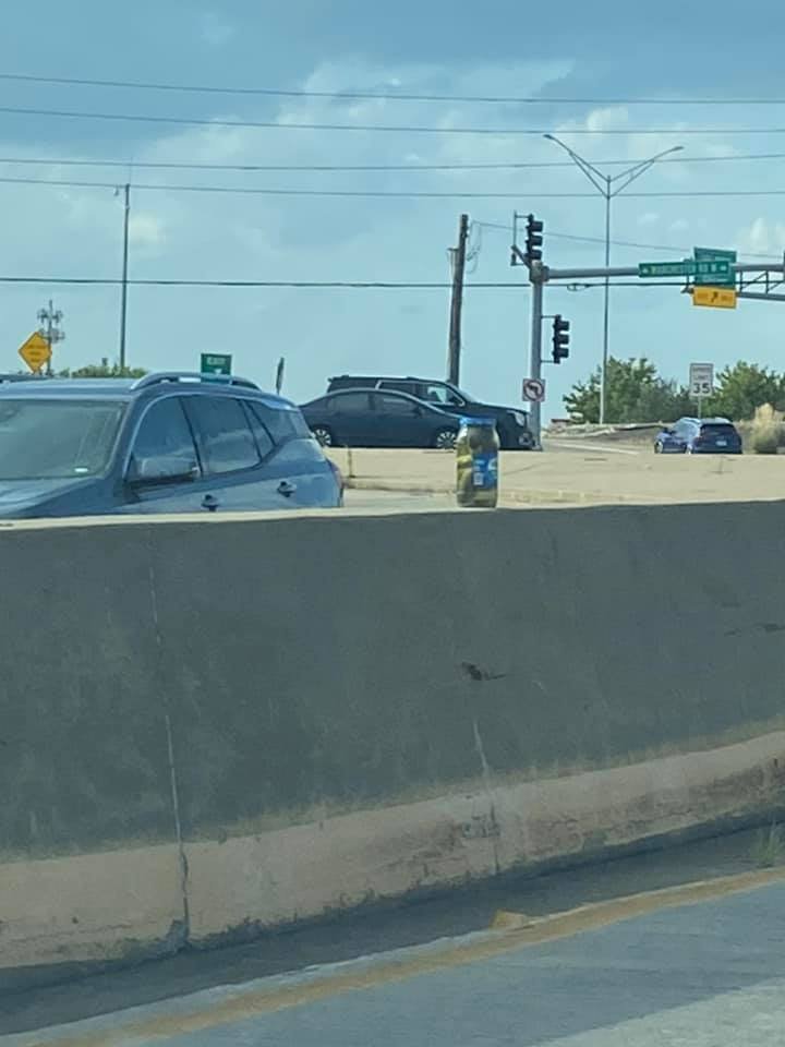 DES PERES PICKLE JAR Updated April 2024 2 W County Center Dr, Des