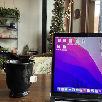 Fresh Pots - Lovely place to grab a tea and get some work done! - Coffee & Tea Near Me - Greenwood, Indiana