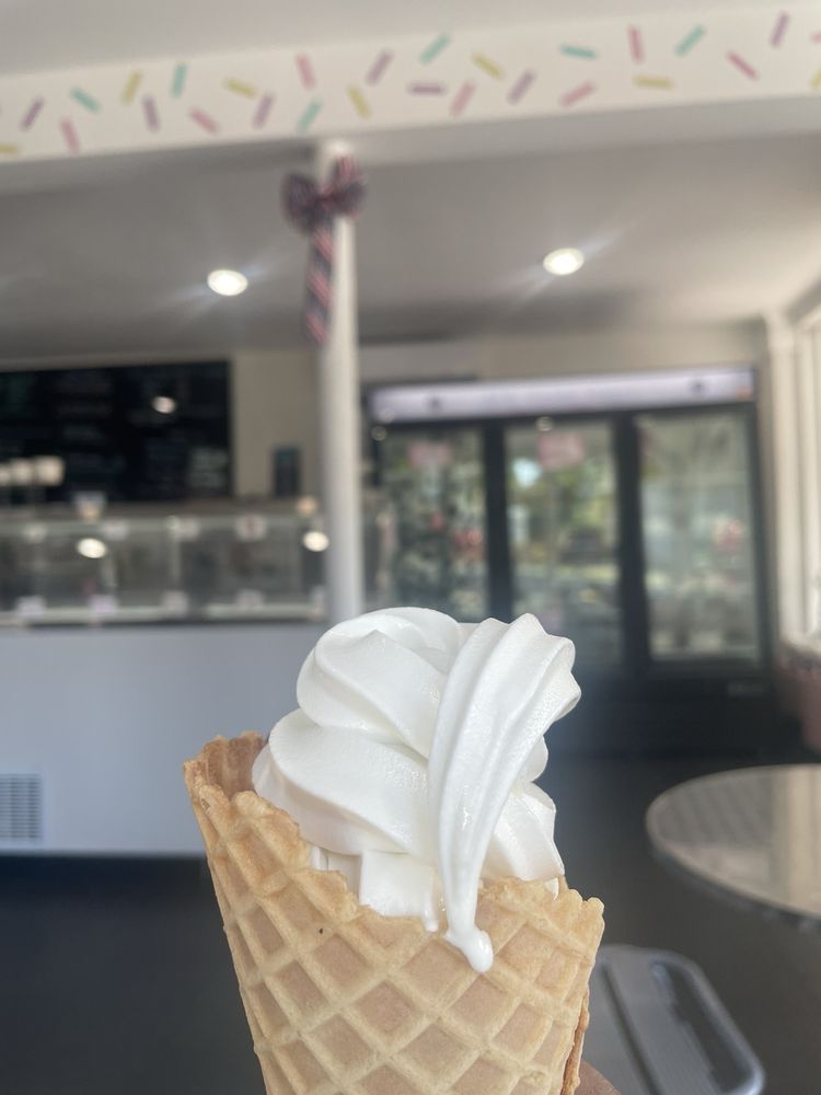 DOVER SCOOPS & BREWS Updated July 2024 19 Photos & 10 Reviews 157