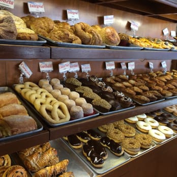 Caramel - Bakeries Near Me - México, D.F., DIF