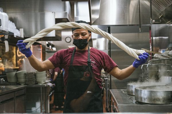 Shang Artisan Noodle by null
