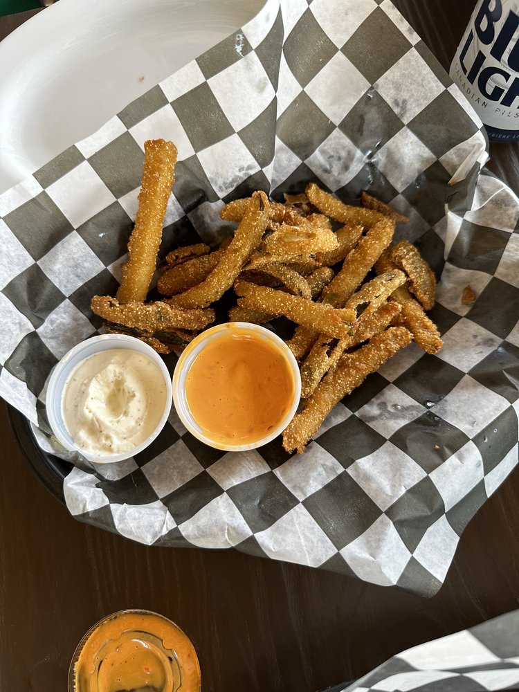 STATION 26 RESTAURANT AND PUB Updated October 2024 65 Photos & 18