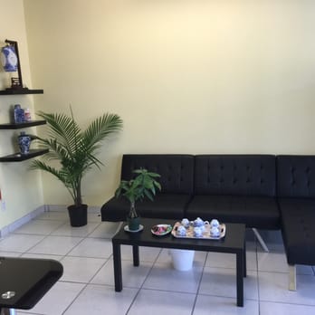 YIYI Foot Spa - Reflexology Near Me - Dallas, Texas