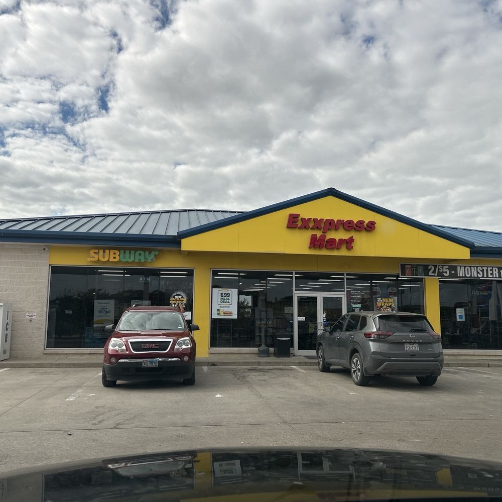 Exxon Food Mart - Grocery Near Me - Nederland, Texas