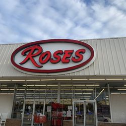 Roses Store #1839 - Front of store