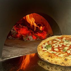 Strada Napoli Pizza - Margherita pizza