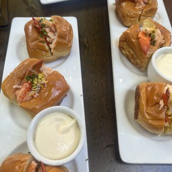 Chelsea Corner - Lobster rolls - American Near Me - Dallas, Texas