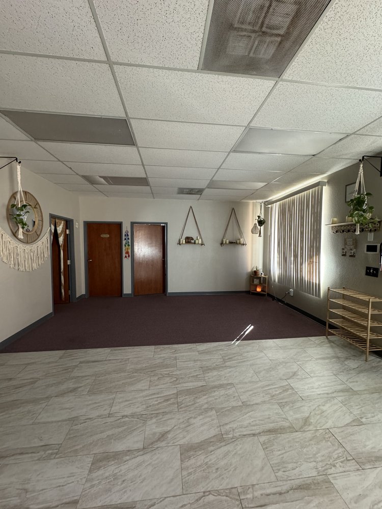 Prana Yoga Studio Logo