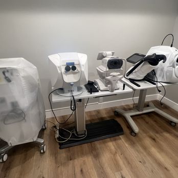 Del Mar Optometric - Technology - Optometrists Near Me - Del Mar, California Del Mar Optometric - Technology - Optometrists Near Me - Del Mar, California