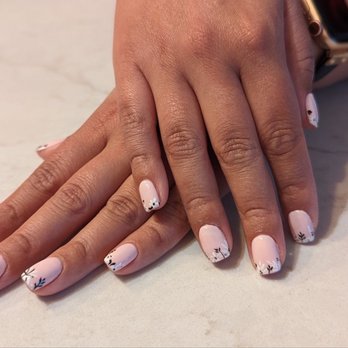 Bloomingnail's - Nail Salons Near Me - Petaluma, California
