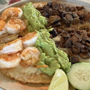 Desvelados - La Mamalona - Mexican Near Me - Santa Monica, California Desvelados - La Mamalona - Mexican Near Me - Santa Monica, California