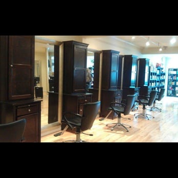 Salon Tres Chic - Beautiful salon wirh highly educated staff! - Hair Salons Near Me - Norwell, Massachusetts Salon Tres Chic - Beautiful salon wirh highly educated staff! - Hair Salons Near Me - Norwell, Massachusetts