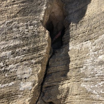 La Cueva del Indio - The crack in the wall (entrance to cave) - Local Flavor Near Me - Arecibo, Puerto Rico La Cueva del Indio - The crack in the wall (entrance to cave) - Local Flavor Near Me - Arecibo, Puerto Rico