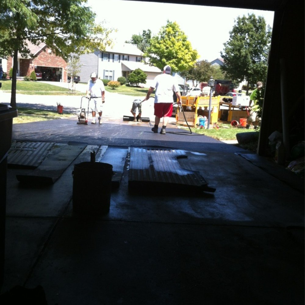 Smith Blacktop Company - Finishing. Up my driveway, cleaning the surface and they started 11:30 and finishing at 2:30. - Masonry/Concrete Near Me - Columbus, Ohio Smith Blacktop Company - Finishing. Up my driveway, cleaning the surface and they started 11:30 and finishing at 2:30. - Masonry/Concrete Near Me - Columbus, Ohio