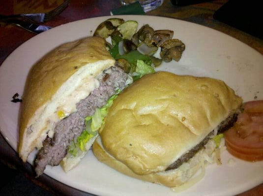 R. Thomas Deluxe Grill by null