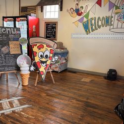 The Scoop Ice Cream Shop