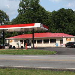 Papa Jack's E Z Stop - Pic of store from outside
