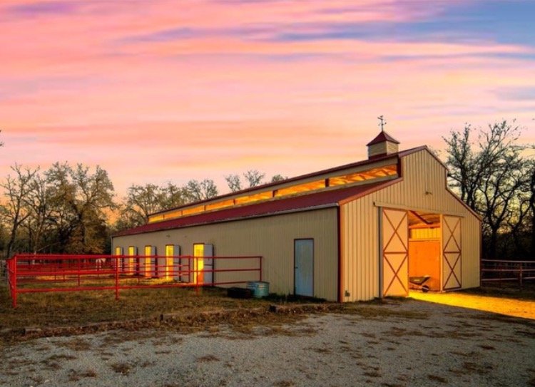 LIGHTNING C PERFORMANCE HORSES & EQUINE SERVICES 129 Guadalupe Hills Ln, Seguin, TX Yelp