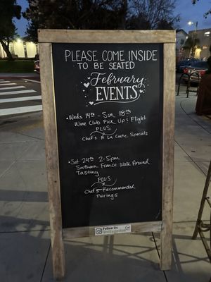 Village Vino by null