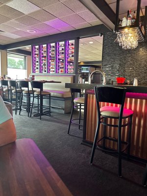 Crave Kitchen & Cocktails by null