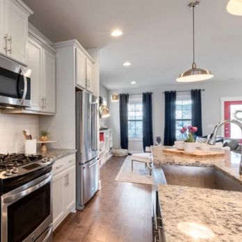 Healthy Home Cleaning Services - Start your days off right with a fresh cup of coffee in your sparkling kitchen! - Home Cleaning Near Me Healthy Home Cleaning Services - Start your days off right with a fresh cup of coffee in your sparkling kitchen! - Home Cleaning Near Me