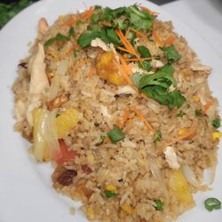Sara Thai Kitchen - Pineapple  Fried Rice